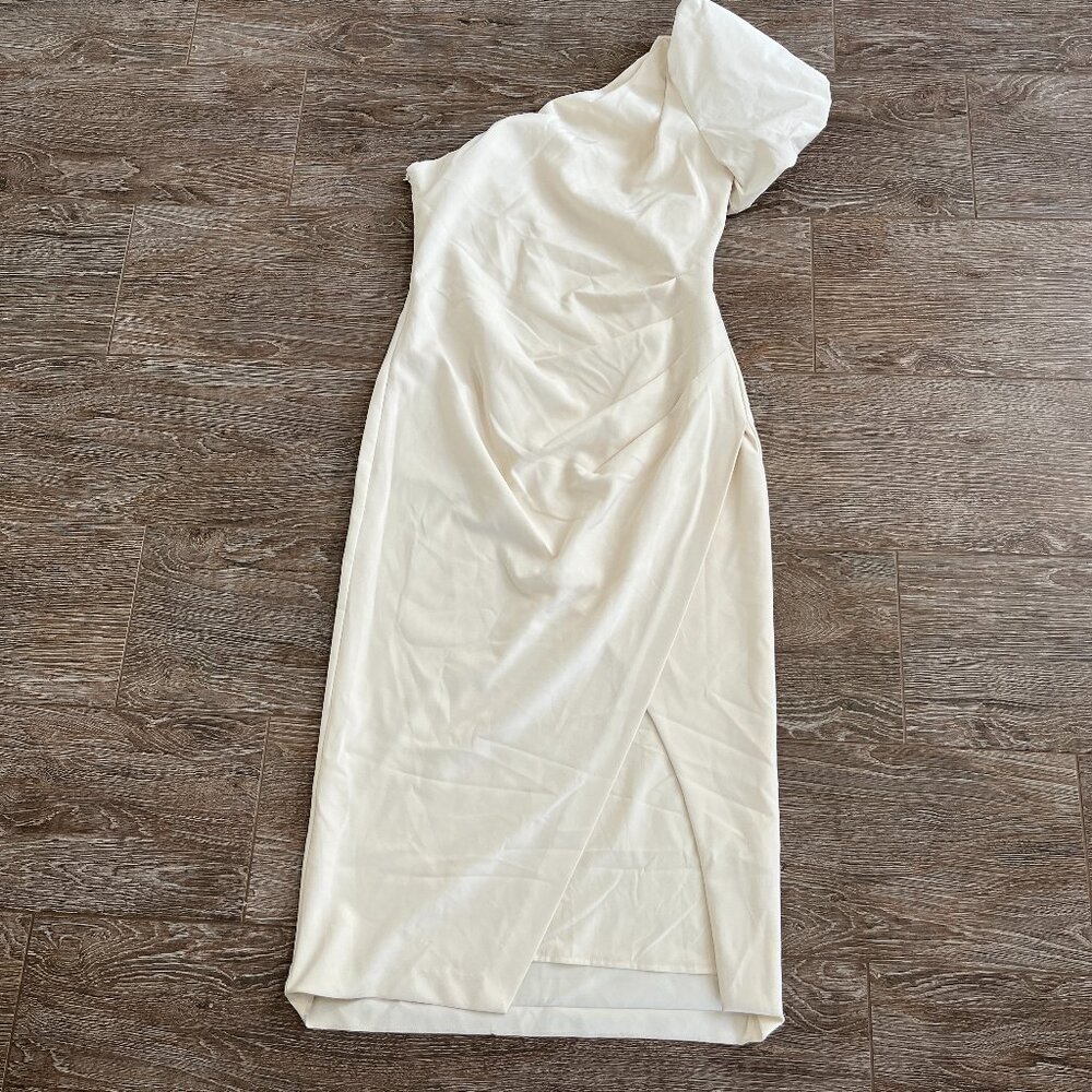 Lauren cream one shoulder dress size 8